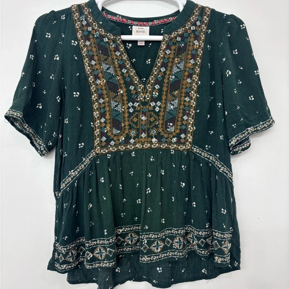 Knox Rose Green and Gray Embroidered Tops - Picture 2 of 15